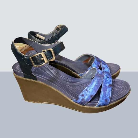 CROCS Shoes | Crocs Leigh Ii Dual Comfort Wedge Sandals 8 | Poshmark